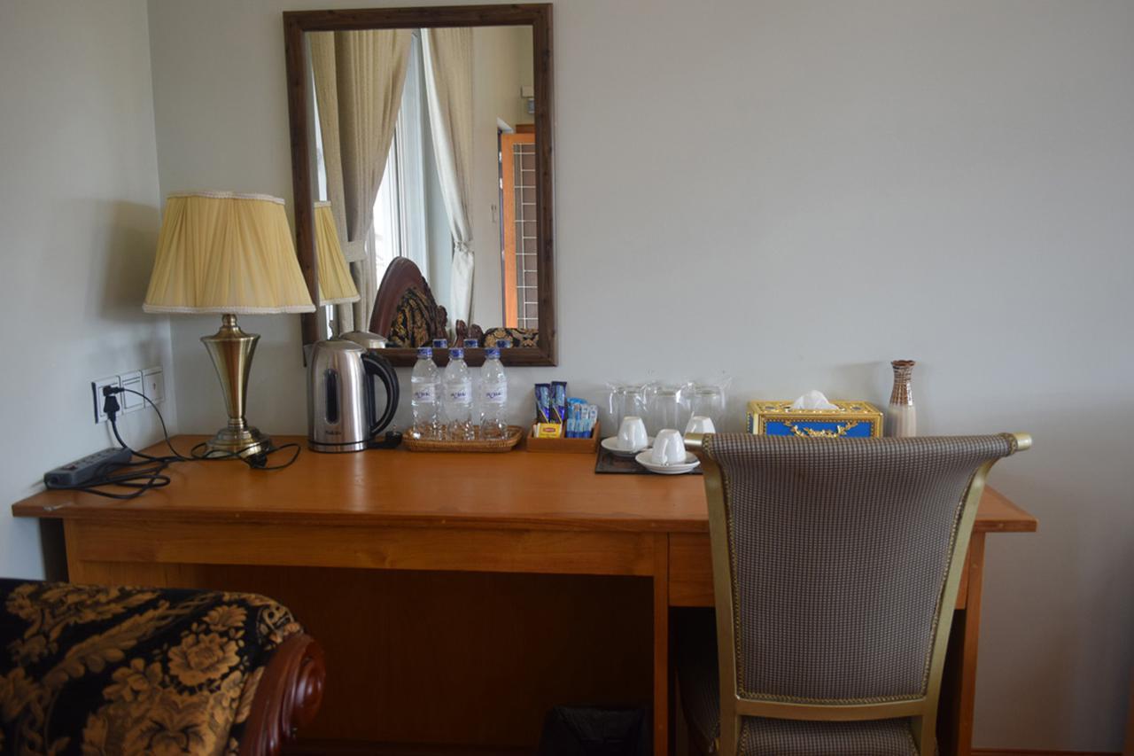 Westay @ The Grand Nyaung Shwe Hotel Exterior photo
