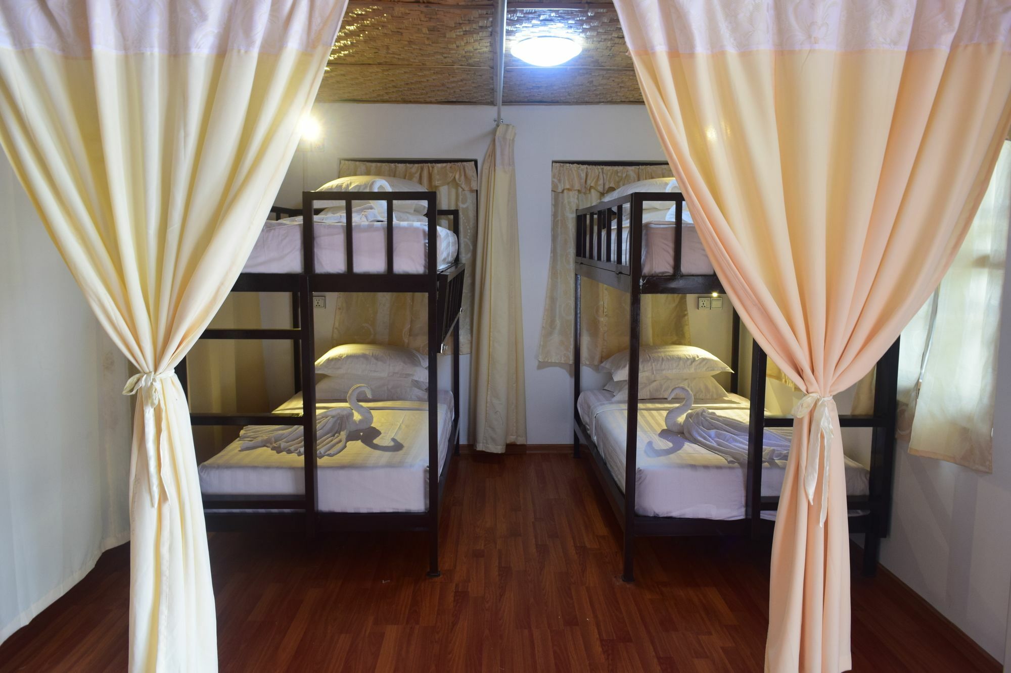 Westay @ The Grand Nyaung Shwe Hotel Exterior photo
